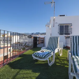 atico-jimena-granada-en-el-centro-de-nerja.hotelsinnerja.org/